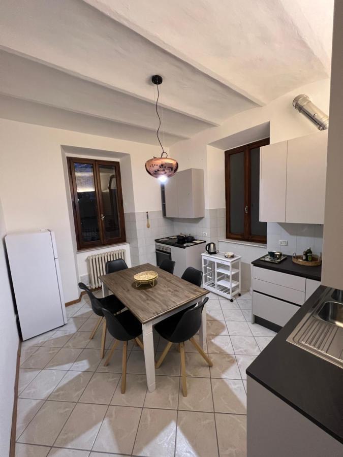 Bella Ciao House Apartment เปรูจา ภายนอก รูปภาพ