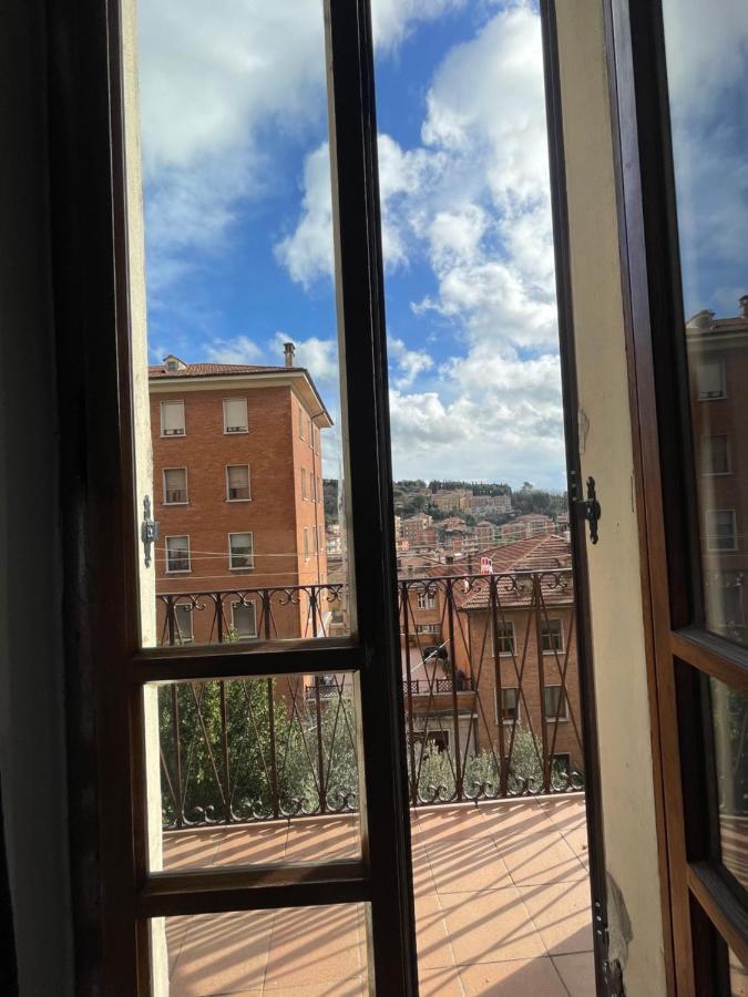 Bella Ciao House Apartment เปรูจา ภายนอก รูปภาพ